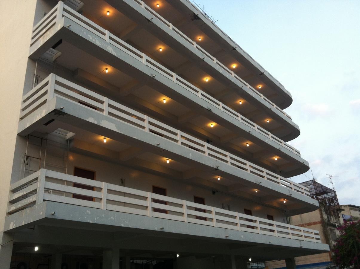 Sakol Hotel Nakhonratchasima Exteriér fotografie